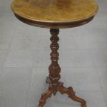 657 1237 PEDESTAL TABLE